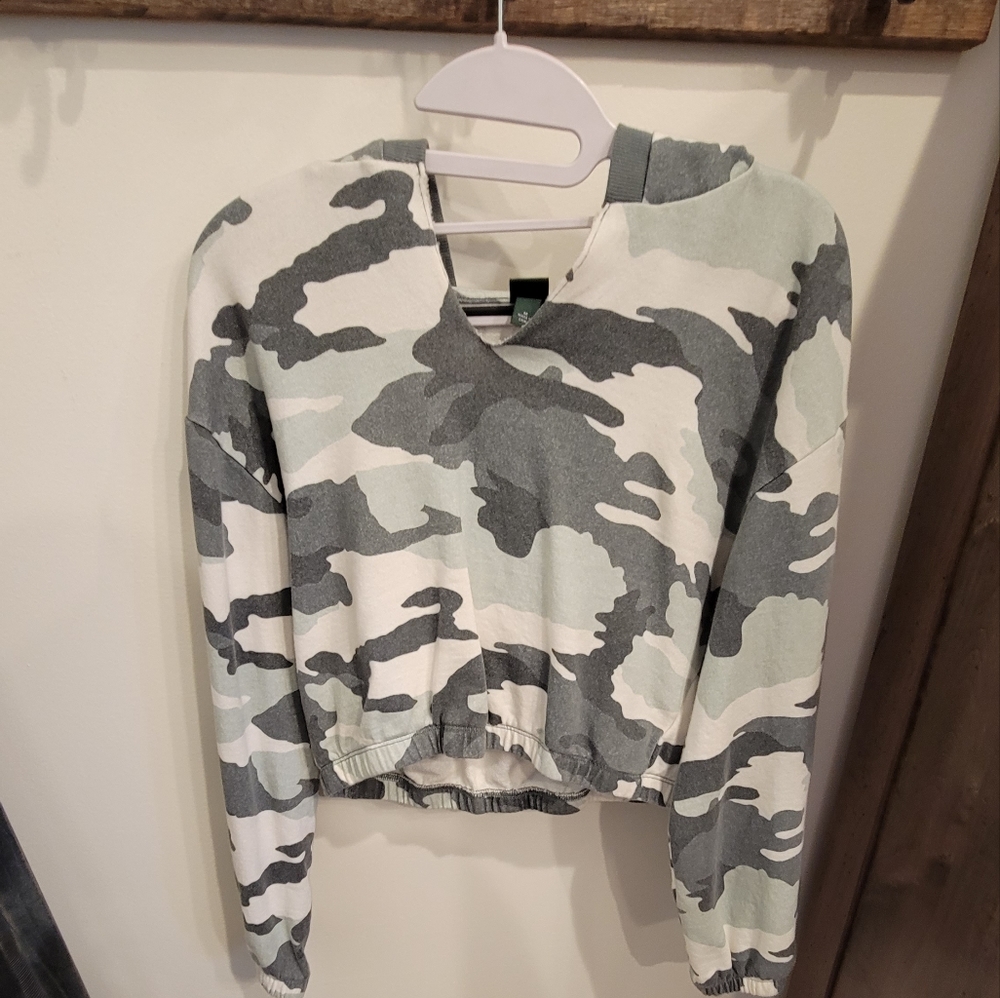 Cameo cropped sweat shirt